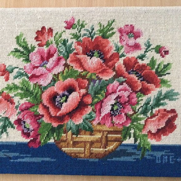 Vintage hand embroidery needlework yarn art wall hanging red flowers Brown vase - Picture 1 of 4